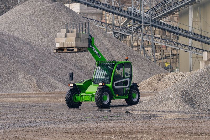 p27.6 Merlo Telehandler